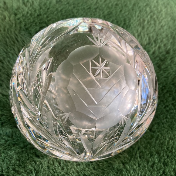 Vintage Cut Lead Crystal Sphere Orb Round Bowl Cigar/Cigarette Ashtray Bowl - Picture 10 of 10